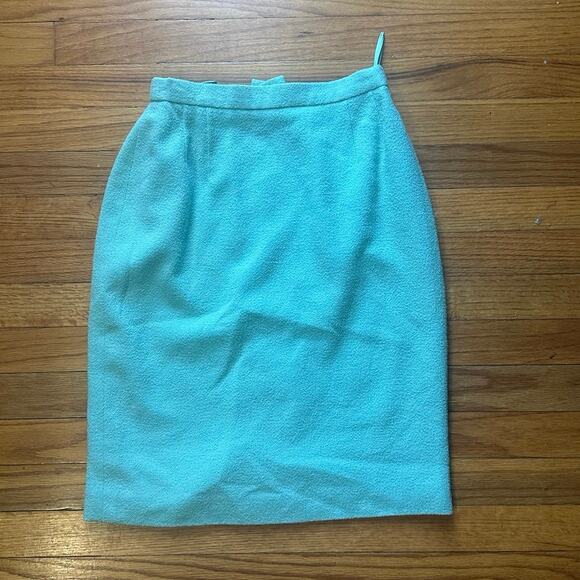 Vintage Escada Baby Blue Wool Pencil Skirt – Elegant & Timeless - Picture 2 of 4
